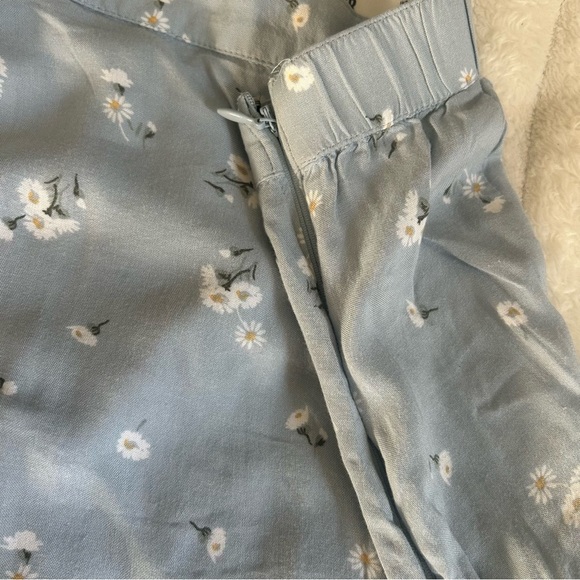 Womens XS Hollister Ultra High-Rise Floral Slit Midi Skirt - Picture 9 of 10